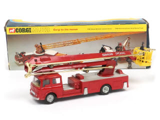 Lot 276 - CORGI TOYS (GB) (1)