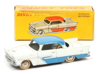 Lot 386 - DINKY TOYS (FRANCE) (1)