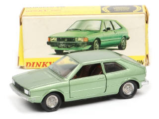 Lot 413 - DINKY TOYS (FRANCE) (1)