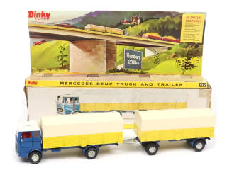 Lot 341 - DINKY TOYS (GB) (1)