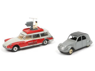 Lot 443 - DINKY TOYS (FRANCE) (2)