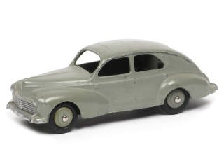 Lot 378 - DINKY TOYS (FRANCE) (1)