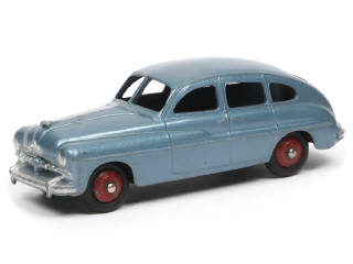 Lot 377 - DINKY TOYS (FRANCE) (1)