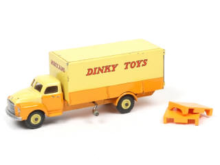 Lot 324 - DINKY TOYS (GB) (1)