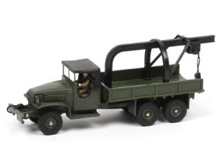 Lot 394 - DINKY TOYS (FRANCE) (1)