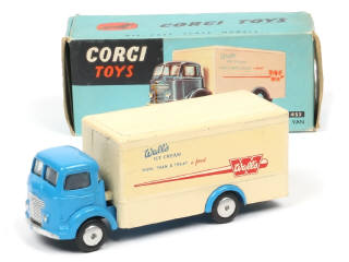 Lot 272 - CORGI TOYS (GB) (1)