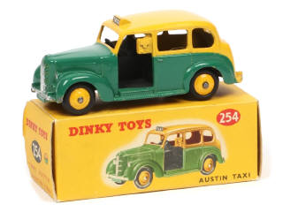 Lot 329 - DINKY TOYS (GB) (1)