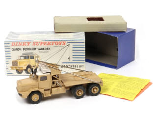 Lot 414 - DINKY TOYS (FRANCE) (1)