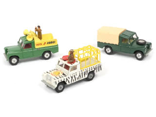 Lot 303 - CORGI TOYS (GB) (3)