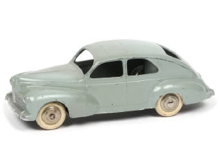 Lot 390 - DINKY TOYS (FRANCE) (1)