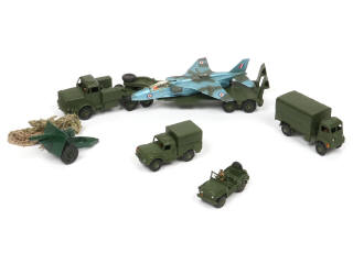 Lot 384 - DINKY TOYS (GB) (6)