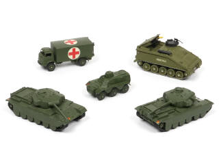 Lot 383 - DINKY TOYS (GB) (5)