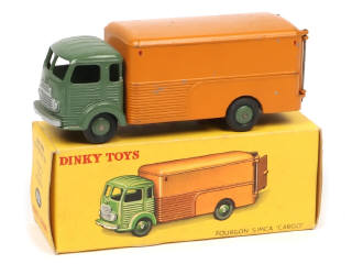 Lot 407 - DINKY TOYS (FRANCE) (1)