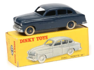 Lot 399 - DINKY TOYS (FRANCE) (1)