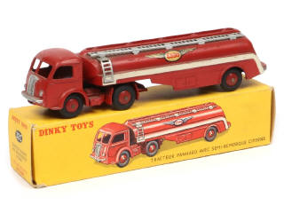 Lot 405 - DINKY TOYS (FRANCE) (1)