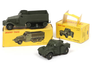 Lot 440 - DINKY TOYS (FRANCE) (2)