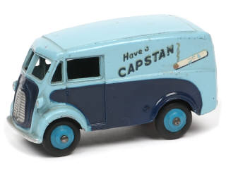 Lot 322 - DINKY TOYS (GB) (1)