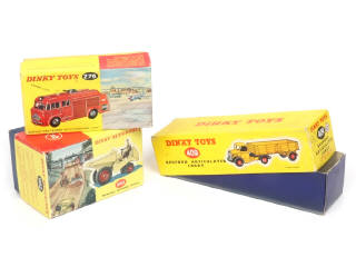 Lot 369 - DINKY TOYS (GB) (3)