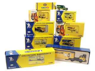 Lot 219 - CORGI TOYS (GB) (8)
