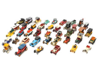 Lot 169 - DIVERS (41)