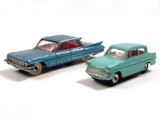 Lot 231 - DINKY TOYS GB (2)
