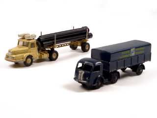 Lot 183 - DINKY TOYS (FRANCE) (2)