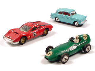 Lot 236 - DINKY TOYS (GB) (3)
