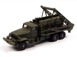 Lot 195 - DINKY TOYS FRANCE (1)