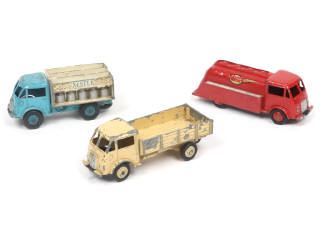 Lot 364 - DINKY TOYS (FRANCE) (3)