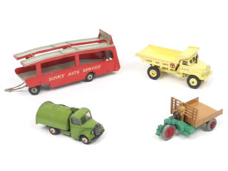 Lot 279 - DINKY TOYS (GB) (4)