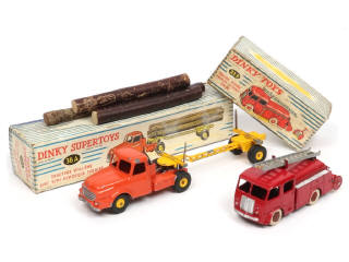 Lot 358 - DINKY TOYS (FRANCE) (2)