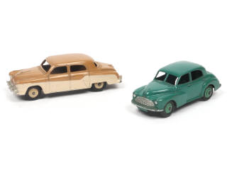 Lot 247 - DINKY TOYS (GB) (2)