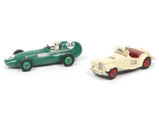 Lot 246 - DINKY TOYS (GB) (2)
