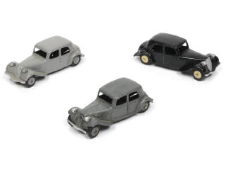 Lot 361 - DINKY TOYS (FRANCE) (3)