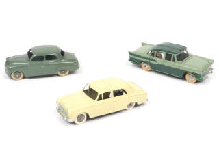 Lot 362 - DINKY TOYS (FRANCE) (3)
