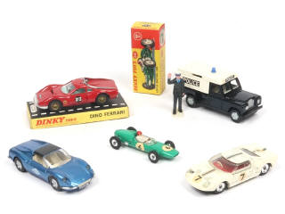 Lot 281 - DINKY TOYS (GB) (5)