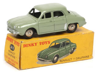 Lot 317 - DINKY TOYS (FRANCE) (1)