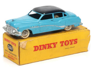 Lot 320 - DINKY TOYS (FRANCE) (1)