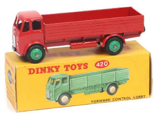 Lot 318 - DINKY TOYS (GB) (1)