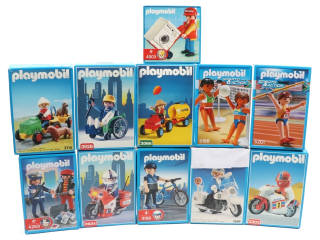 Lot 80 - PLAYMOBIL (ALLEMAGNE) (9)