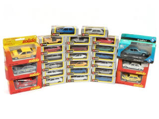 Lot 190 - DIVERS (26)