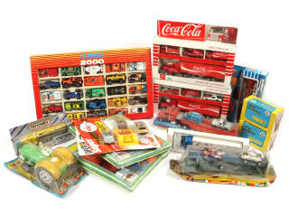 Lot 171 - DIVERS (14)