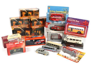 Lot 176 - DIVERS (16)