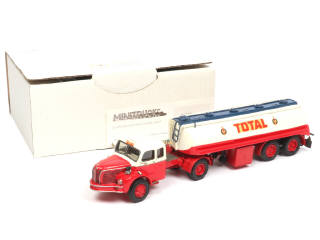 Lot 260 - MINITRUCKS (FRANCE) (1)