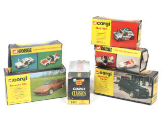 Lot 245 - CORGI TOYS (GB) (6)