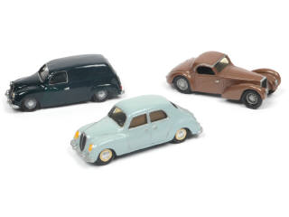 Lot 166 - MODELLI 'R' (3)