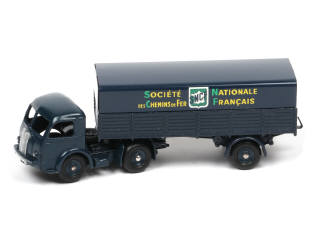 Lot 286 - DINKY TOYS (FRANCE) (1)