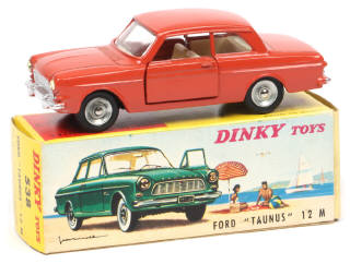 Lot 321 - DINKY TOYS (FRANCE) (1)