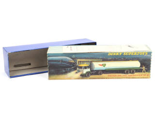 Lot 300 - DINKY TOYS (FRANCE) (1)