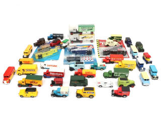 Lot 128 - DIVERS (42)